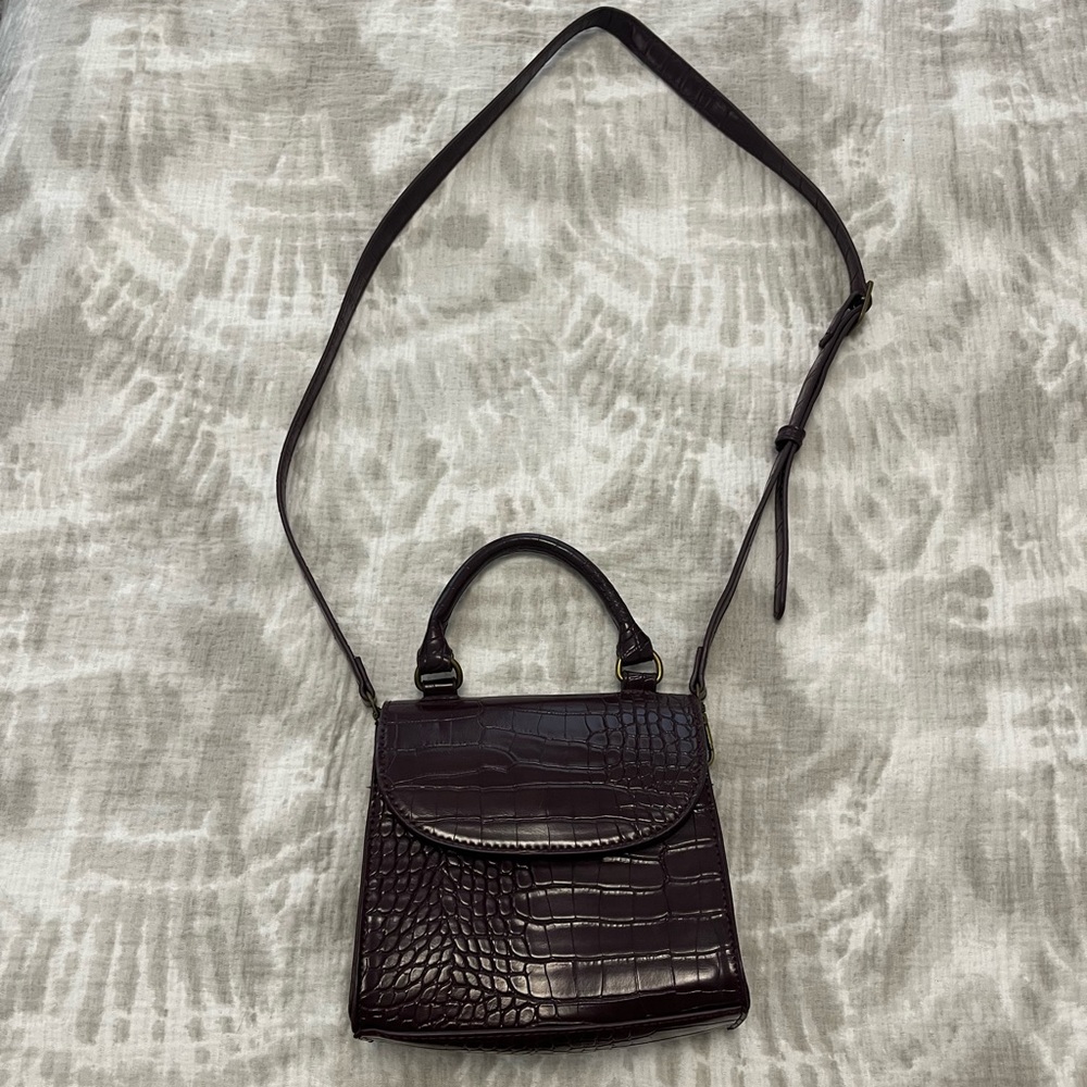 Crossbody purse